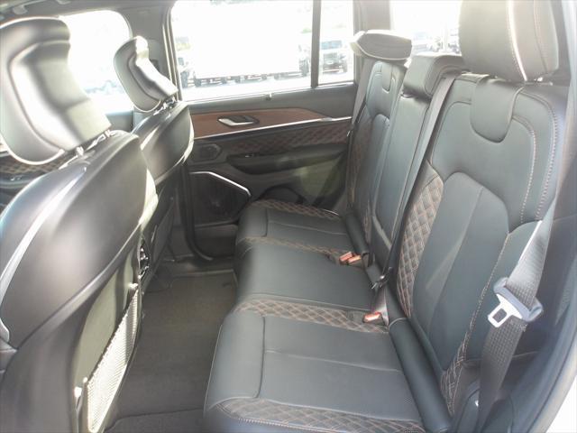 new 2025 Jeep Grand Cherokee car, priced at $60,963