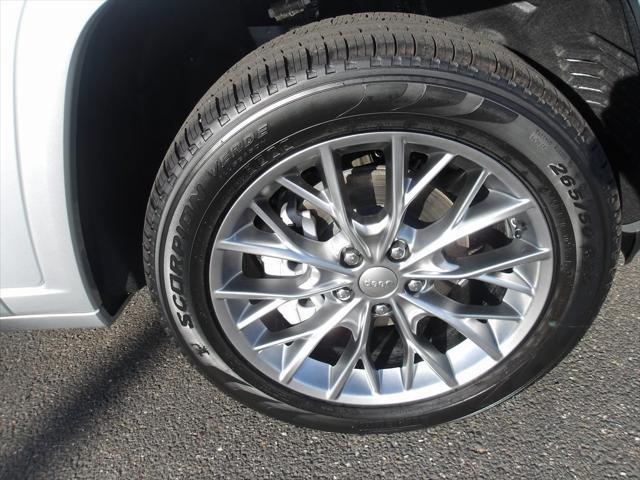 new 2025 Jeep Grand Cherokee car, priced at $60,963