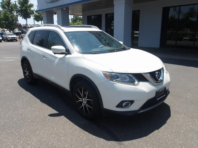 used 2015 Nissan Rogue car, priced at $11,500