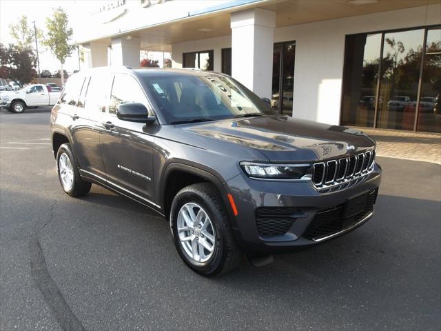 new 2025 Jeep Grand Cherokee car, priced at $41,490