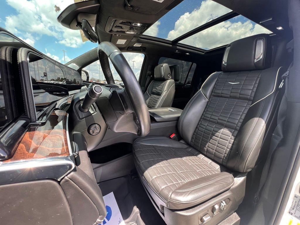 used 2022 Cadillac Escalade ESV car, priced at $79,610