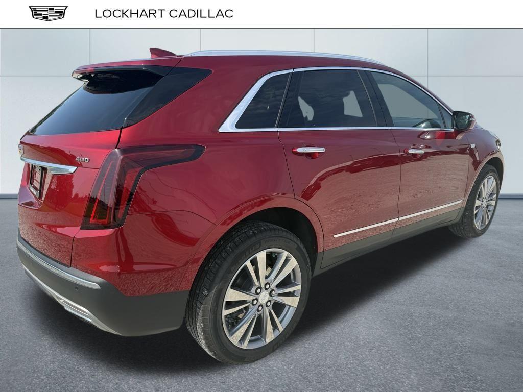 used 2024 Cadillac XT5 car, priced at $44,017