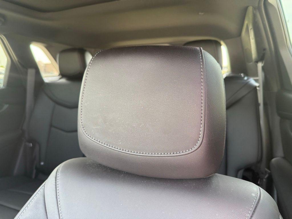 used 2024 Cadillac XT5 car, priced at $44,017
