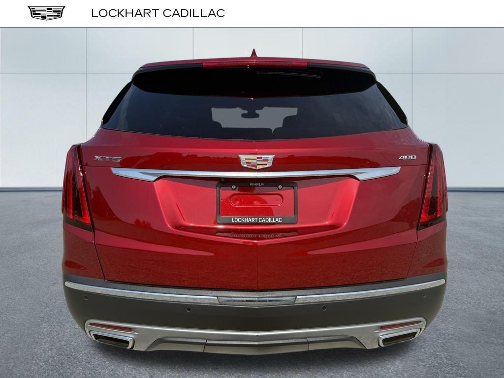 used 2024 Cadillac XT5 car, priced at $44,017