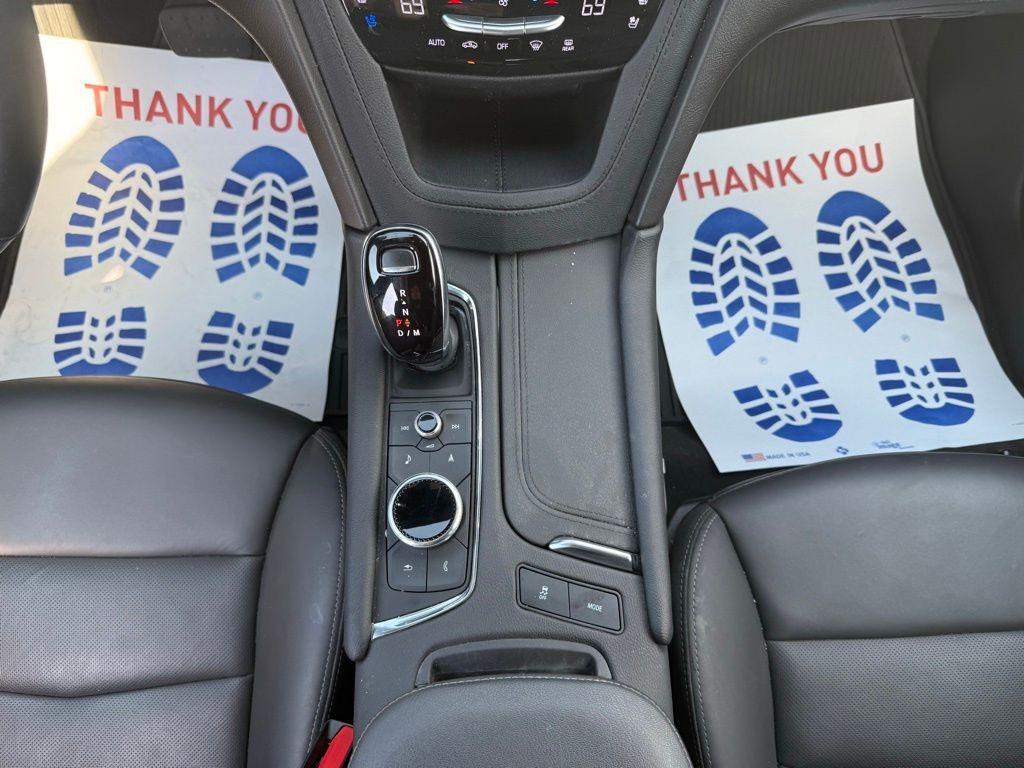used 2024 Cadillac XT5 car, priced at $44,017