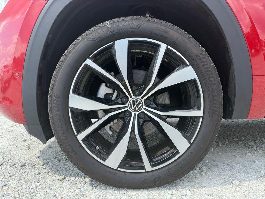 used 2024 Volkswagen Atlas Cross Sport car, priced at $43,479