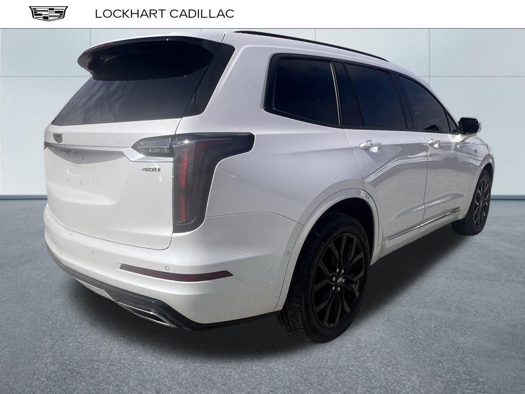 used 2022 Cadillac XT6 car, priced at $39,150