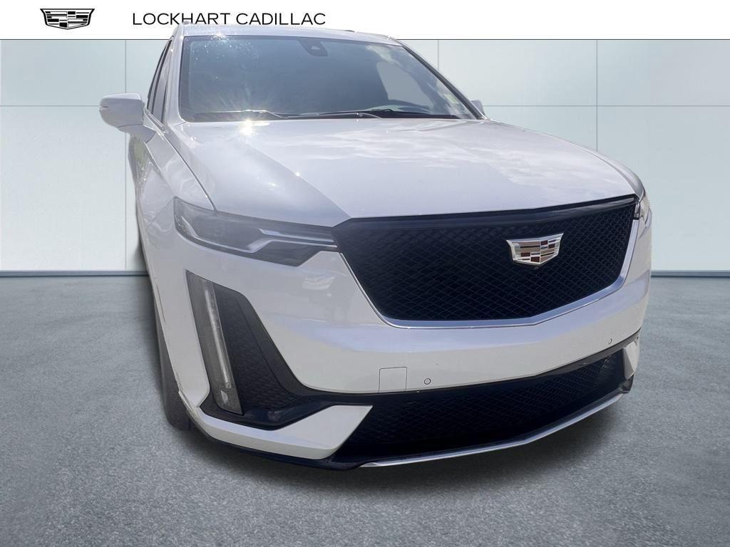 used 2022 Cadillac XT6 car, priced at $39,150