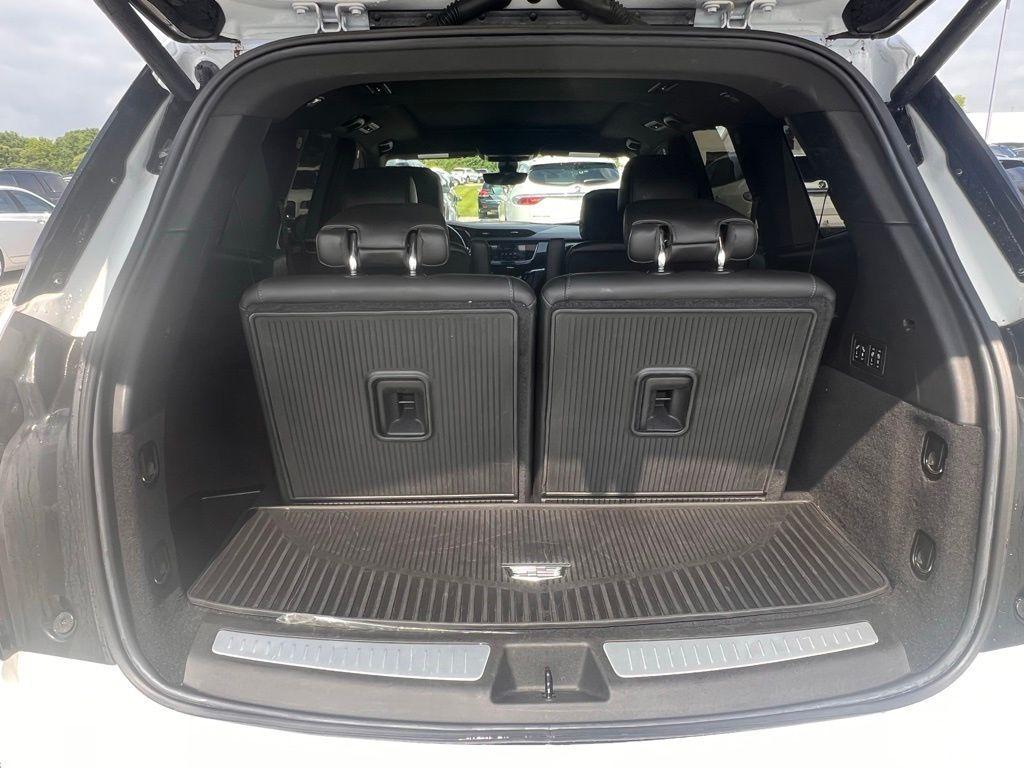 used 2022 Cadillac XT6 car, priced at $39,150