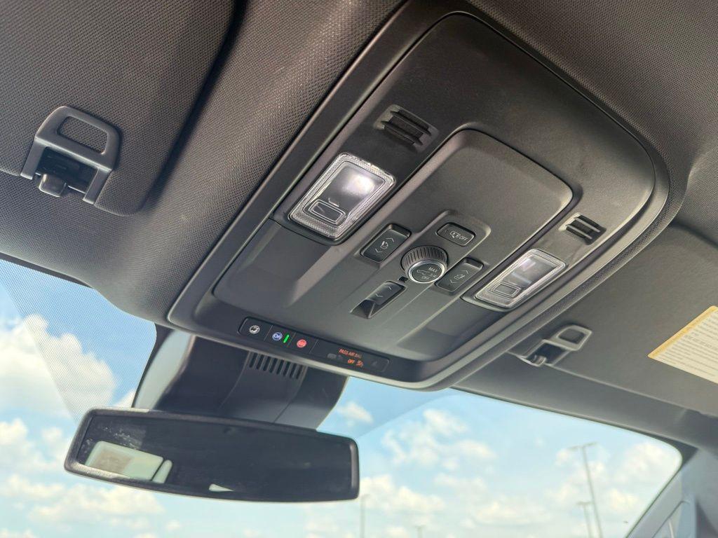 used 2025 GMC Yukon car, priced at $70,640