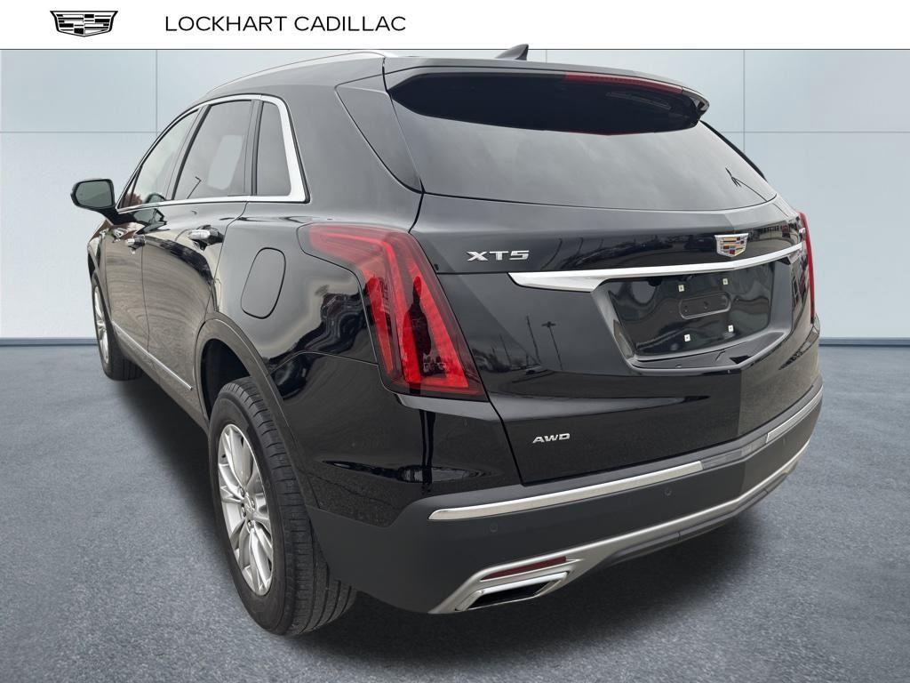 used 2022 Cadillac XT5 car, priced at $33,525