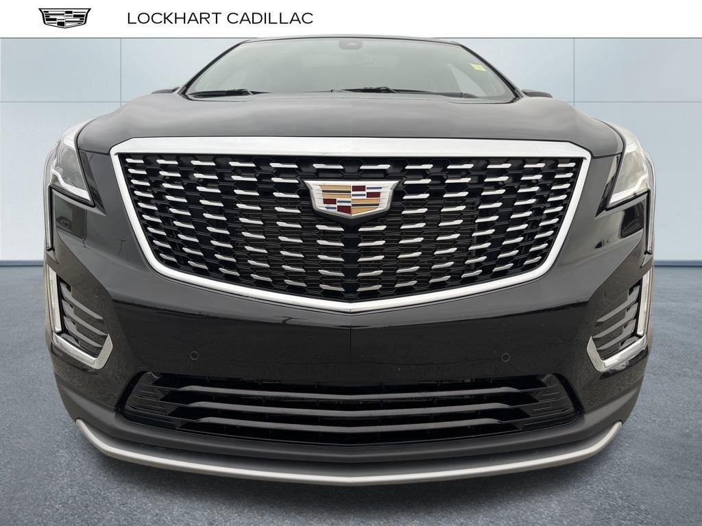 used 2022 Cadillac XT5 car, priced at $33,525