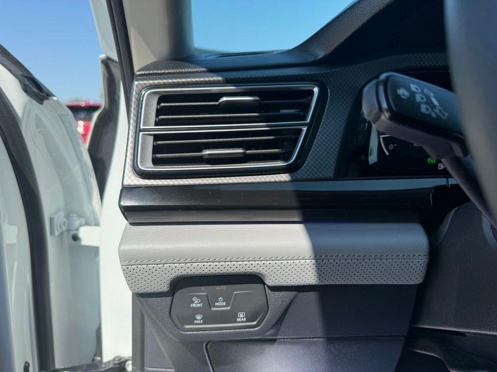 used 2025 Volkswagen Atlas car, priced at $45,900