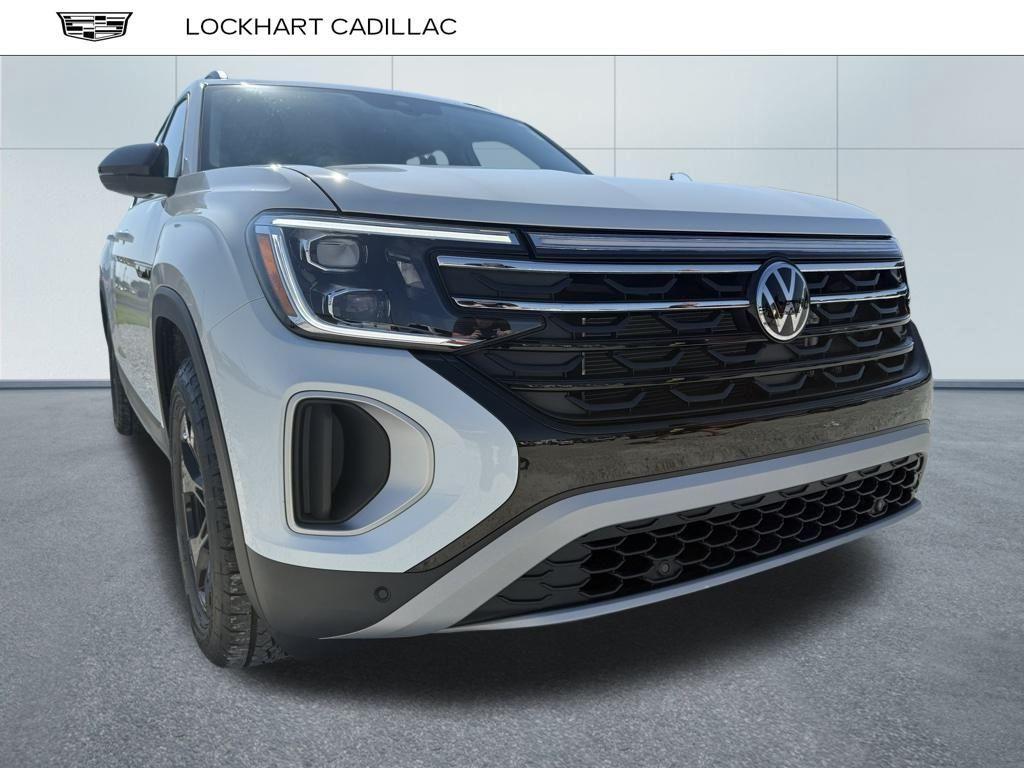 used 2025 Volkswagen Atlas car, priced at $45,900