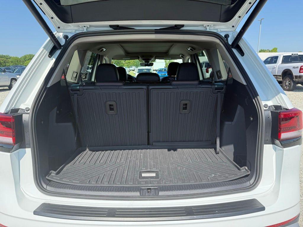 used 2025 Volkswagen Atlas car, priced at $45,900