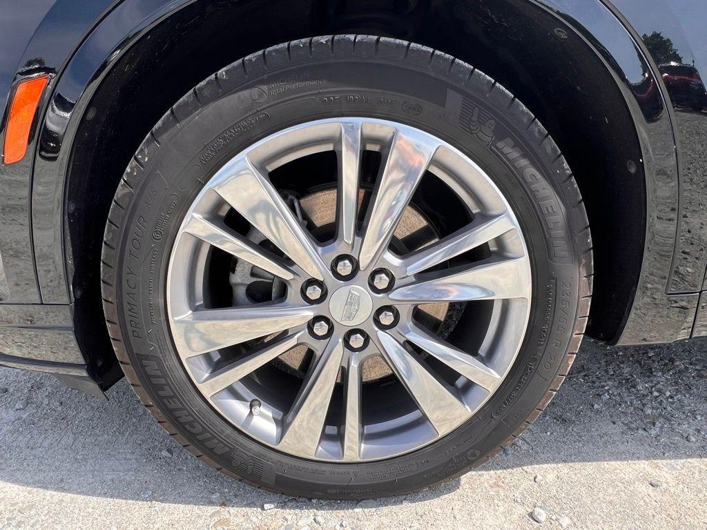 used 2024 Cadillac XT6 car, priced at $47,500