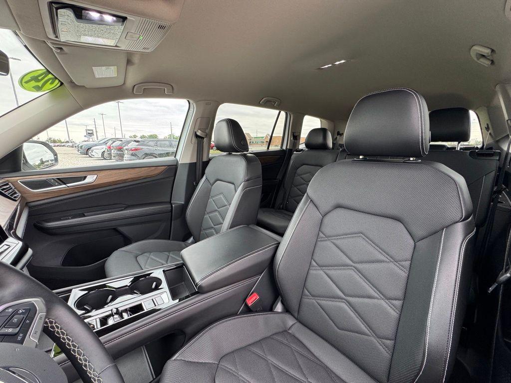 used 2024 Volkswagen Atlas car, priced at $31,350