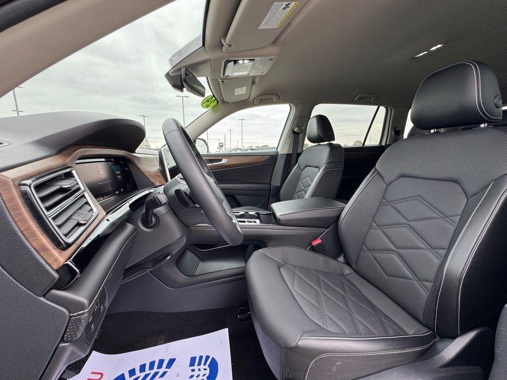 used 2024 Volkswagen Atlas car, priced at $31,350