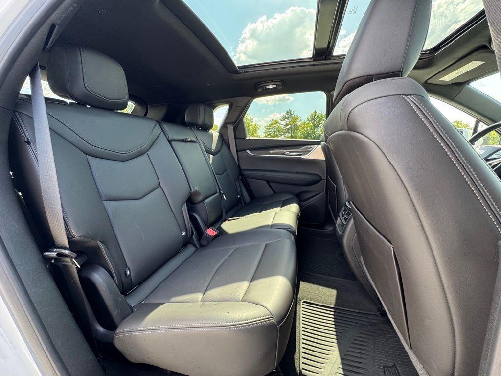 used 2023 Cadillac XT5 car, priced at $35,850