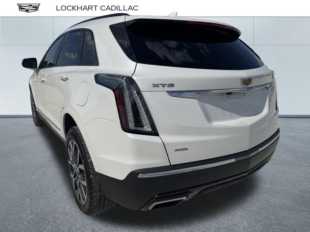 used 2023 Cadillac XT5 car, priced at $35,850