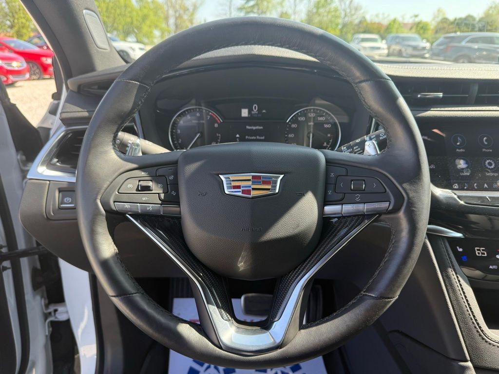 used 2024 Cadillac XT6 car, priced at $53,100