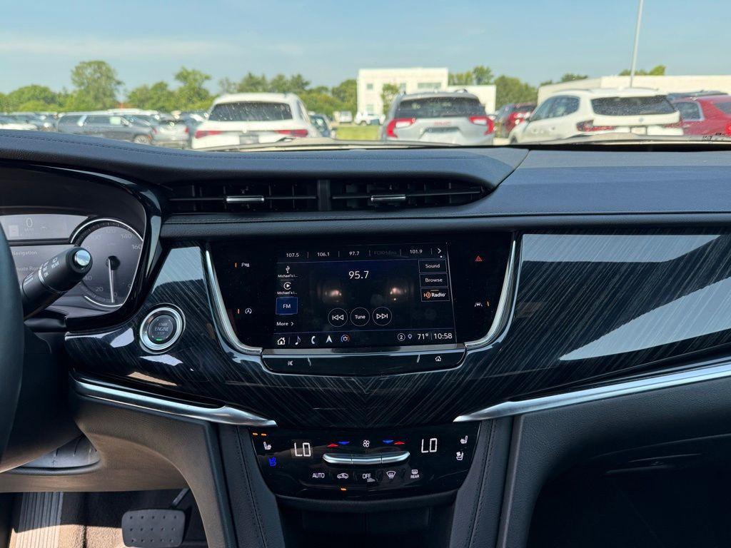 used 2025 Cadillac XT6 car, priced at $52,900