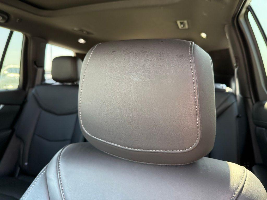 used 2025 Cadillac XT6 car, priced at $52,900