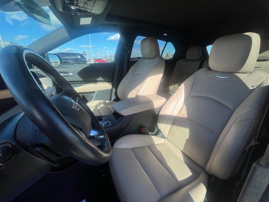 used 2024 Cadillac XT4 car, priced at $36,000