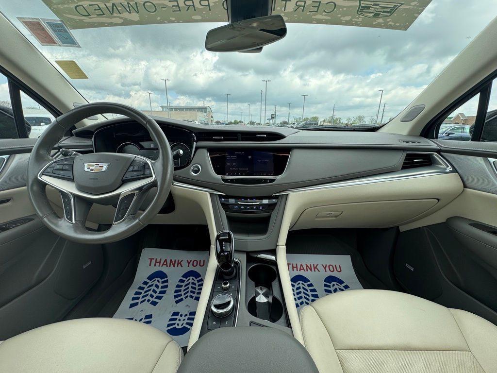 used 2022 Cadillac XT5 car, priced at $35,680