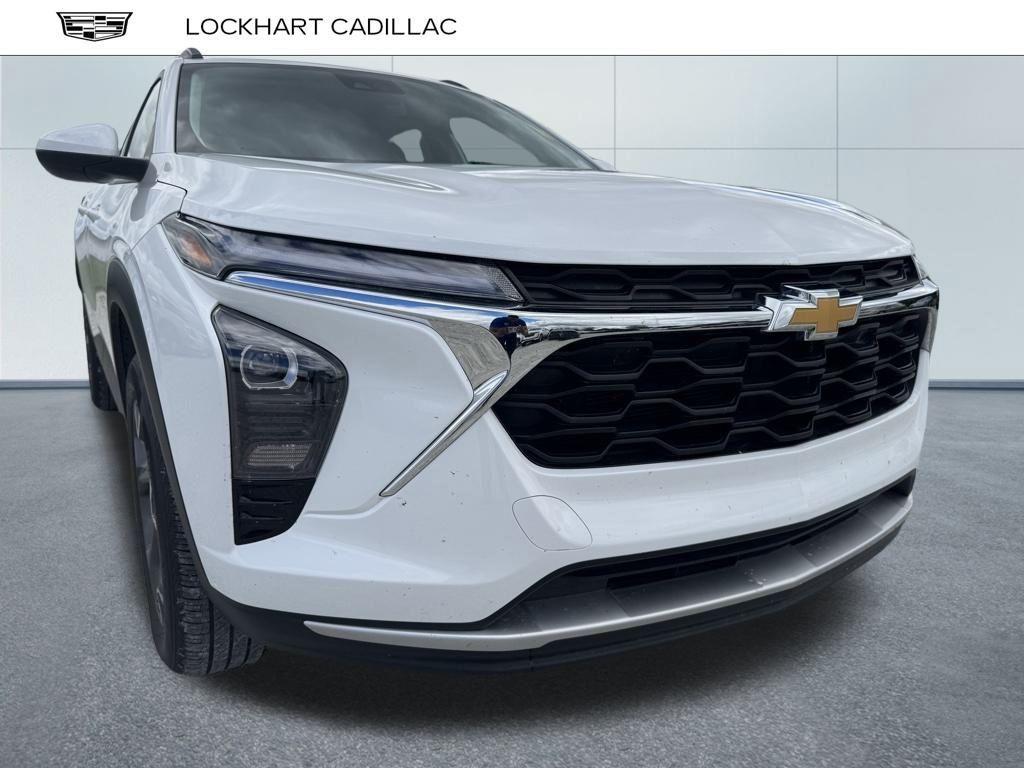 used 2024 Chevrolet Trax car, priced at $20,880