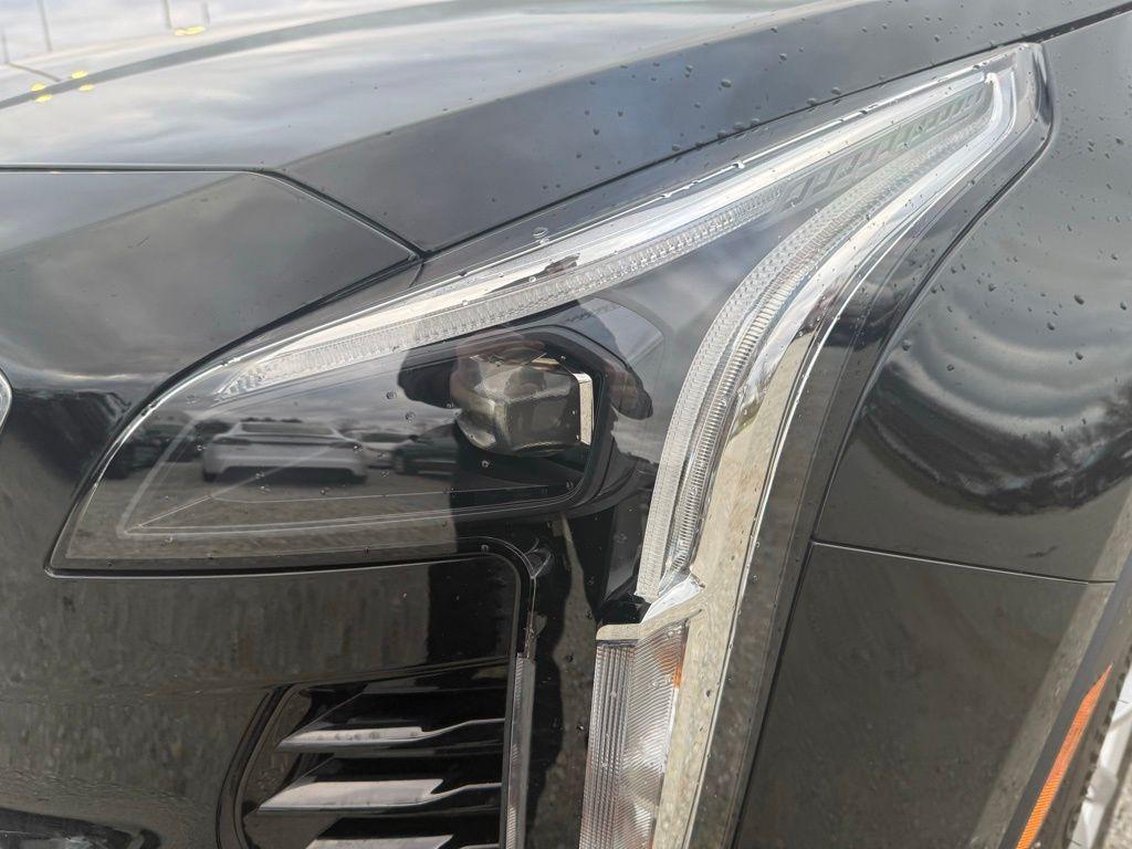 used 2023 Cadillac XT4 car, priced at $28,999