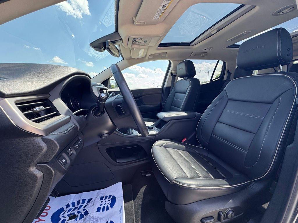 used 2022 GMC Acadia car, priced at $32,250