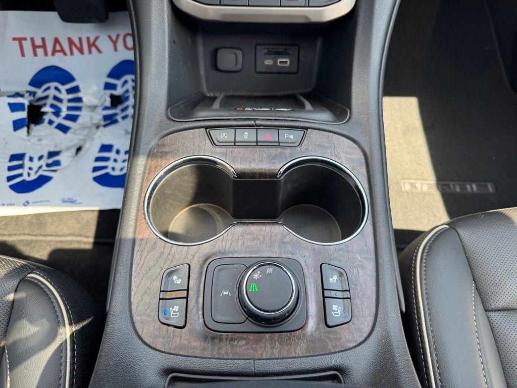 used 2022 GMC Acadia car, priced at $32,250