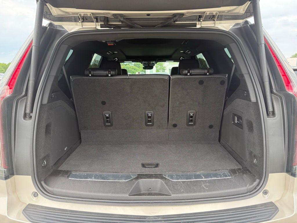 used 2022 Cadillac Escalade car, priced at $63,550