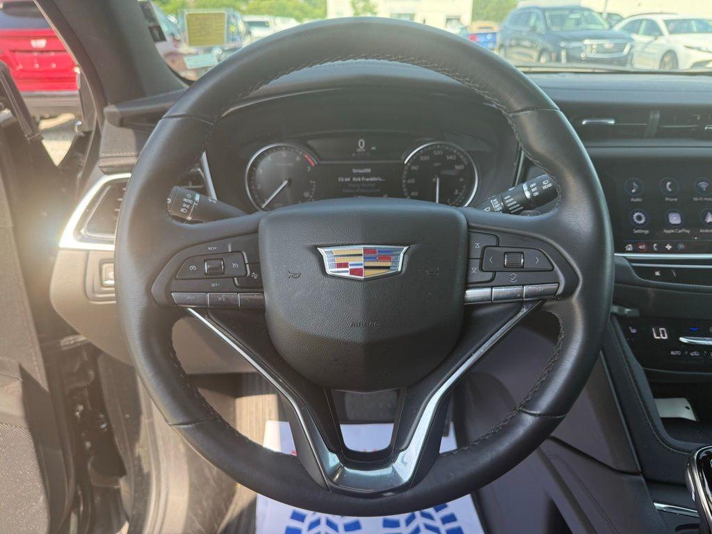 used 2023 Cadillac XT6 car, priced at $33,900