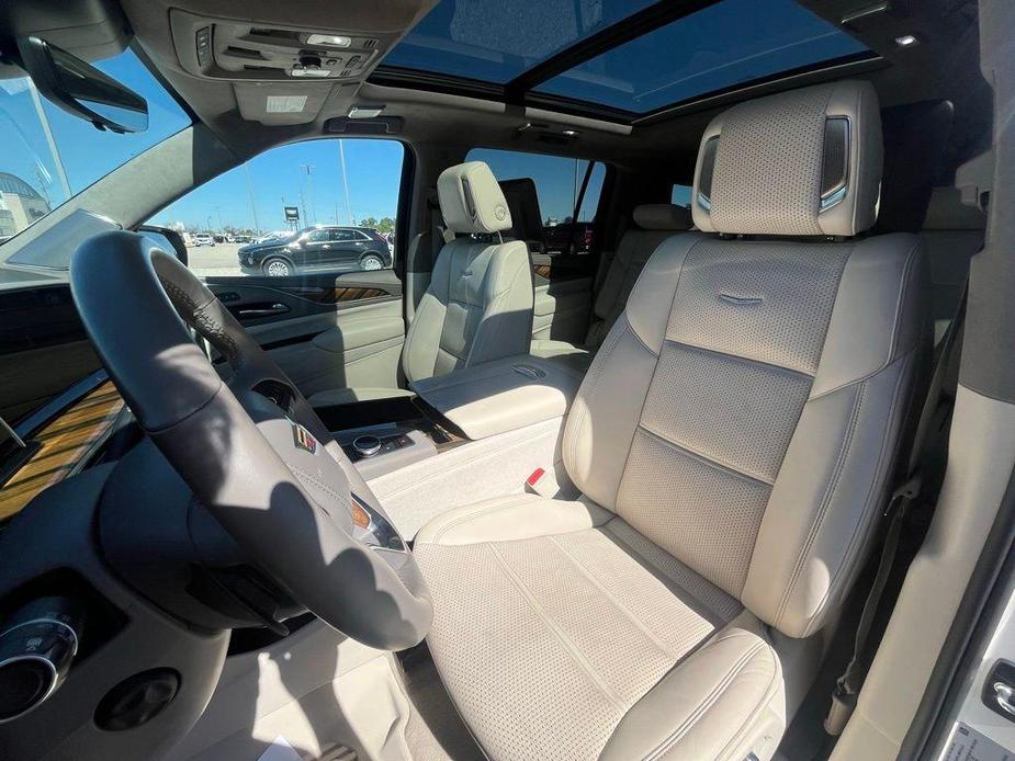 used 2021 Cadillac Escalade ESV car, priced at $73,500