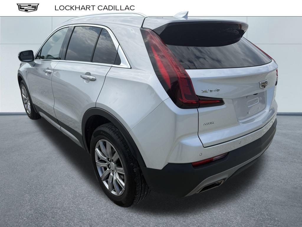 used 2022 Cadillac XT4 car, priced at $27,900