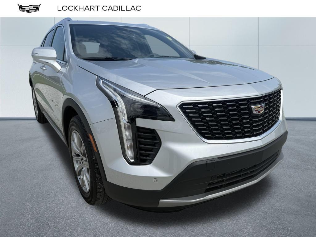 used 2022 Cadillac XT4 car, priced at $27,900
