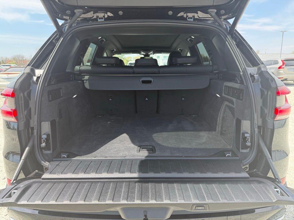 used 2022 BMW X5 car, priced at $43,600