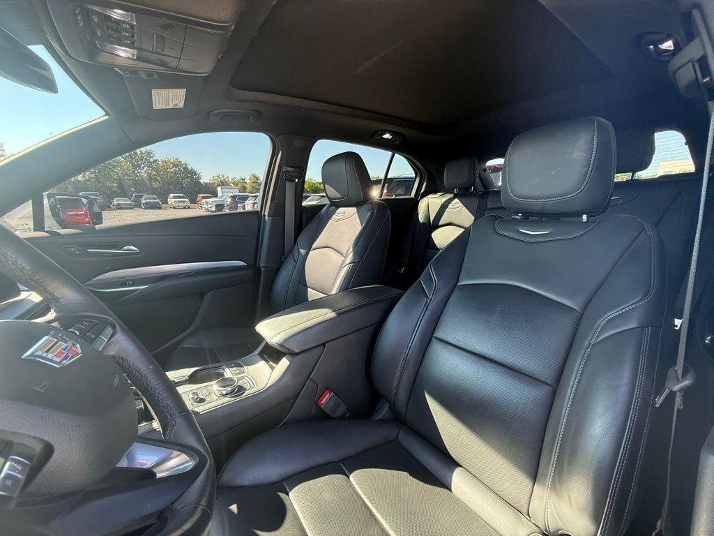 used 2024 Cadillac XT4 car, priced at $34,584