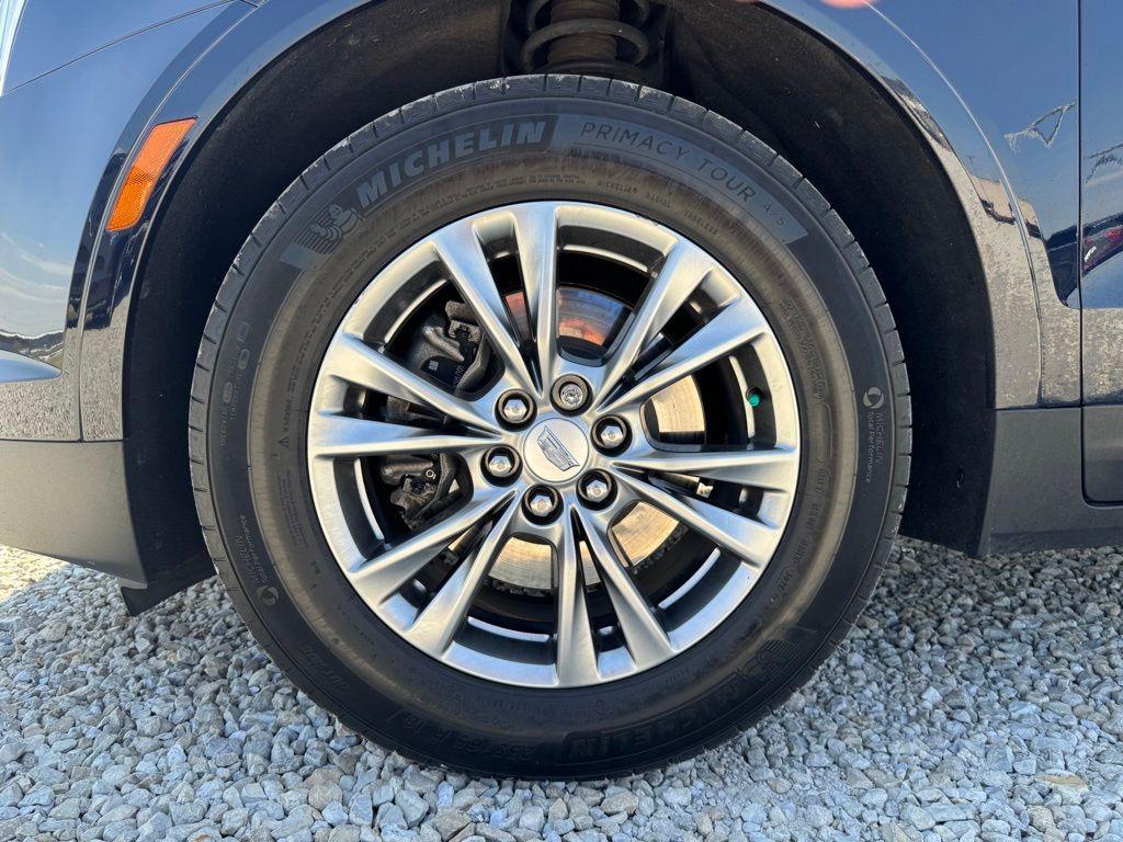 used 2021 Cadillac XT5 car, priced at $28,985