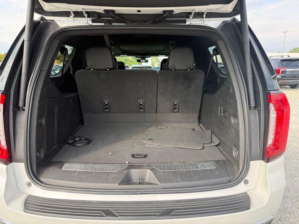 used 2021 GMC Yukon XL car, priced at $48,550
