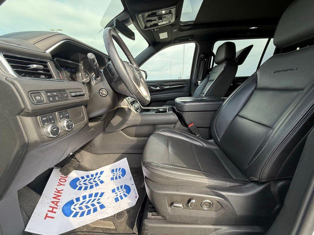 used 2021 GMC Yukon XL car, priced at $48,550