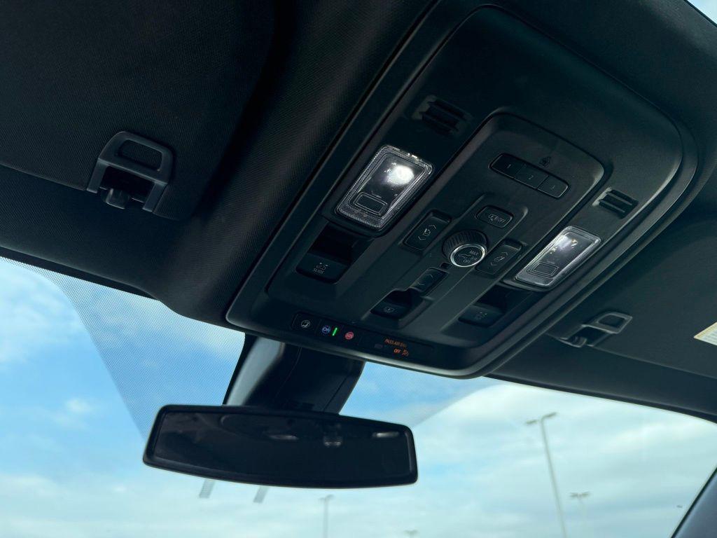 used 2021 GMC Yukon XL car, priced at $48,550