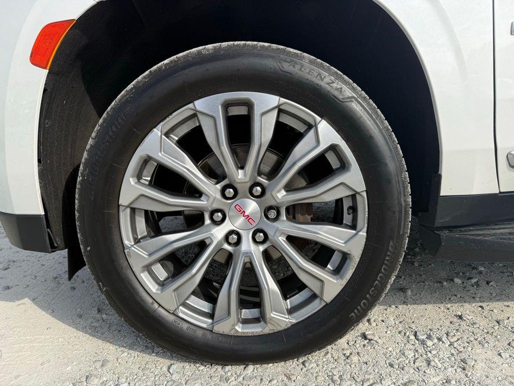 used 2021 GMC Yukon XL car, priced at $48,550