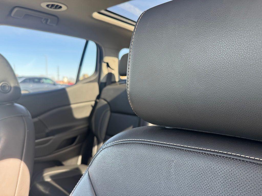 used 2023 GMC Acadia car, priced at $32,180