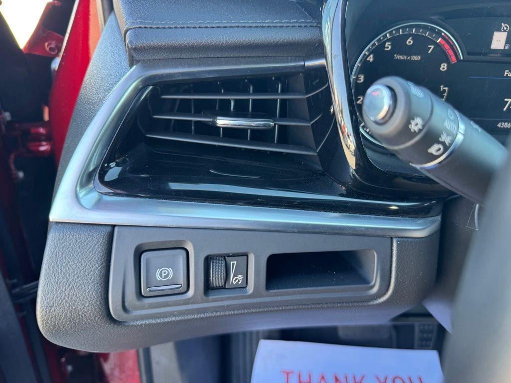 used 2024 Cadillac XT6 car, priced at $40,450