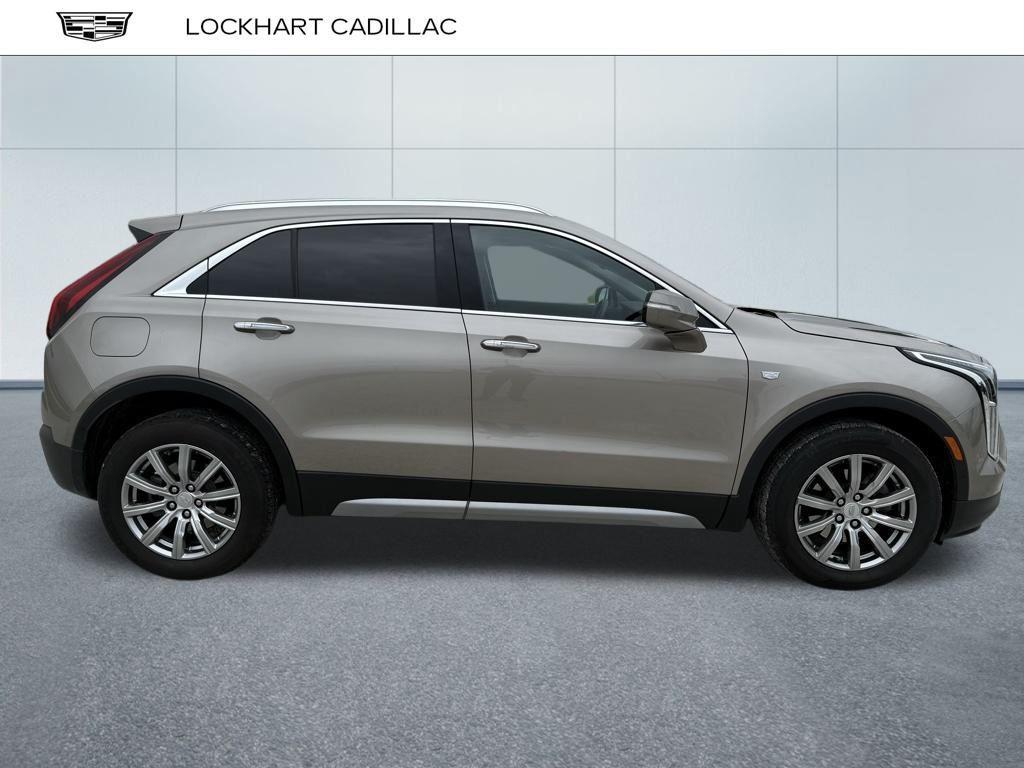 used 2022 Cadillac XT4 car, priced at $29,900