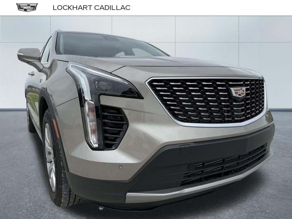 used 2022 Cadillac XT4 car, priced at $29,900