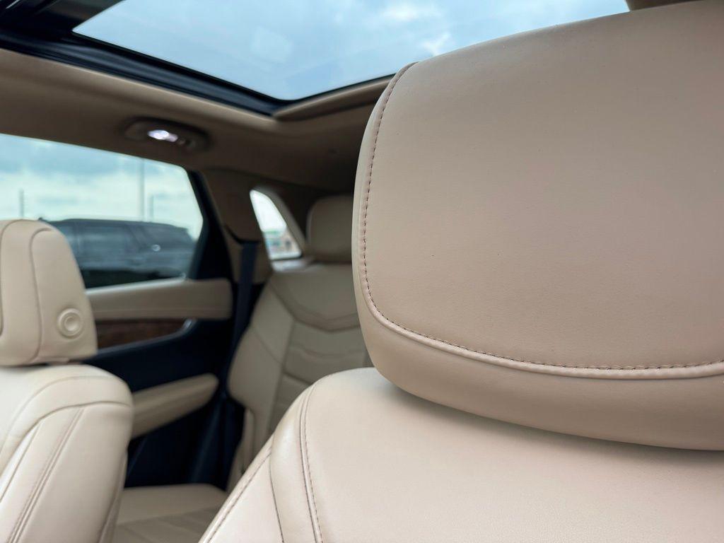 used 2020 Cadillac XT5 car, priced at $27,000